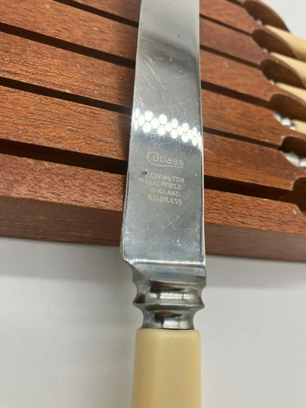 Leppington Sheffield England 6 PC Set Steak Knifes Wood Tray Vintage